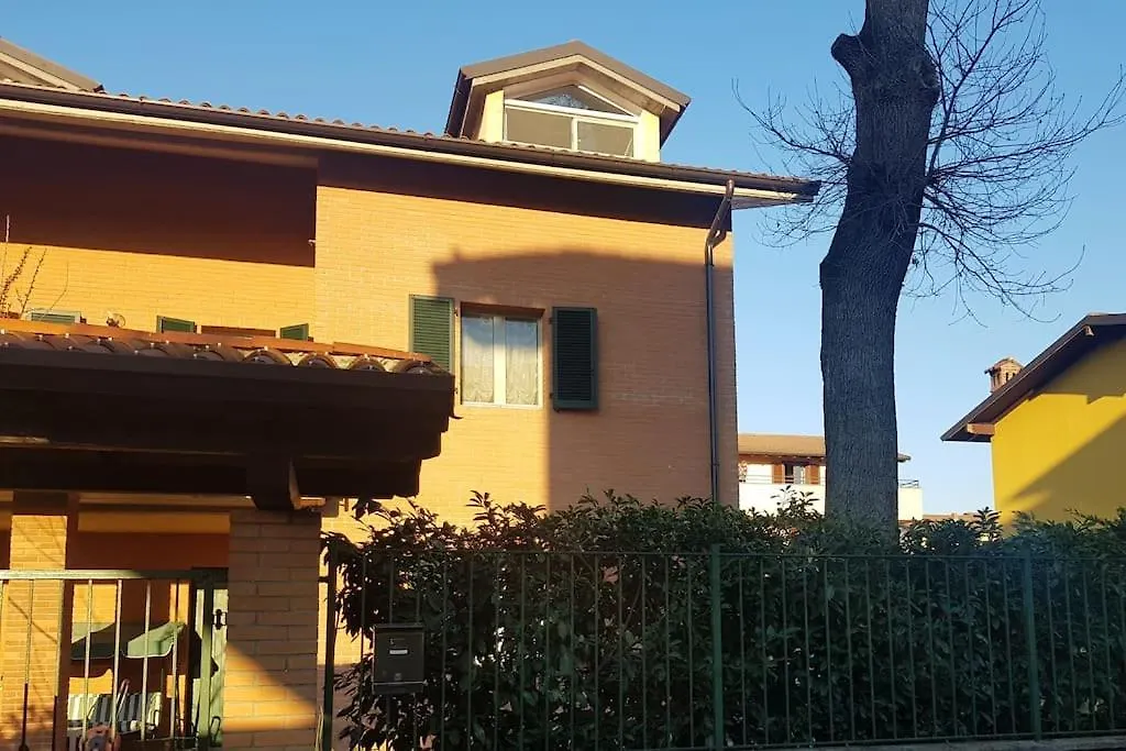 Hotel La Quercia Fiorita à Trivolzio Maison d'hôtes